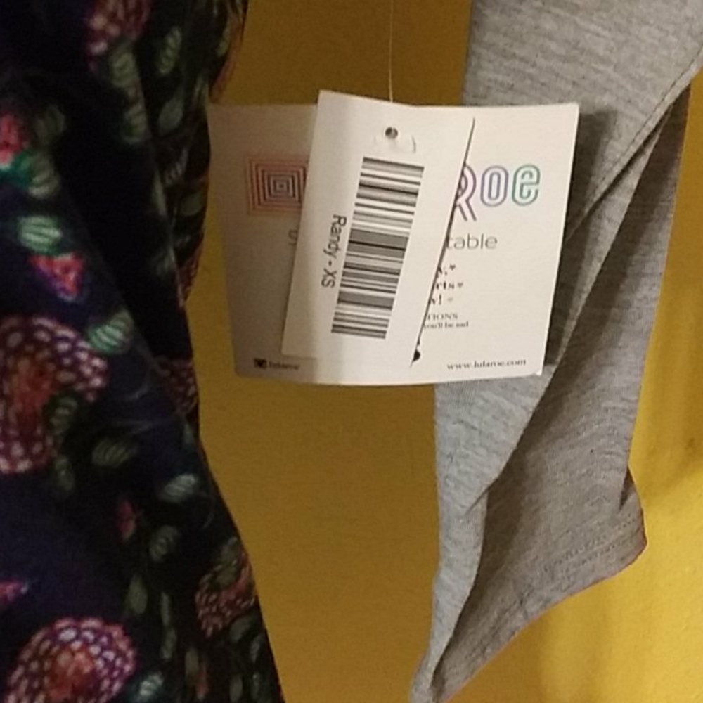 LulaRoe Randy - Picture 3 of 5